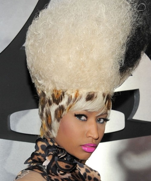 Nicki Minaj hairstyle makeup