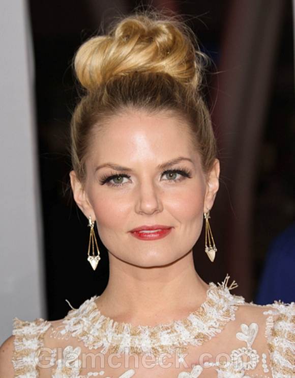 Jennifer Morrison Sports Sexy Top Knot at Peoples Choice Awards